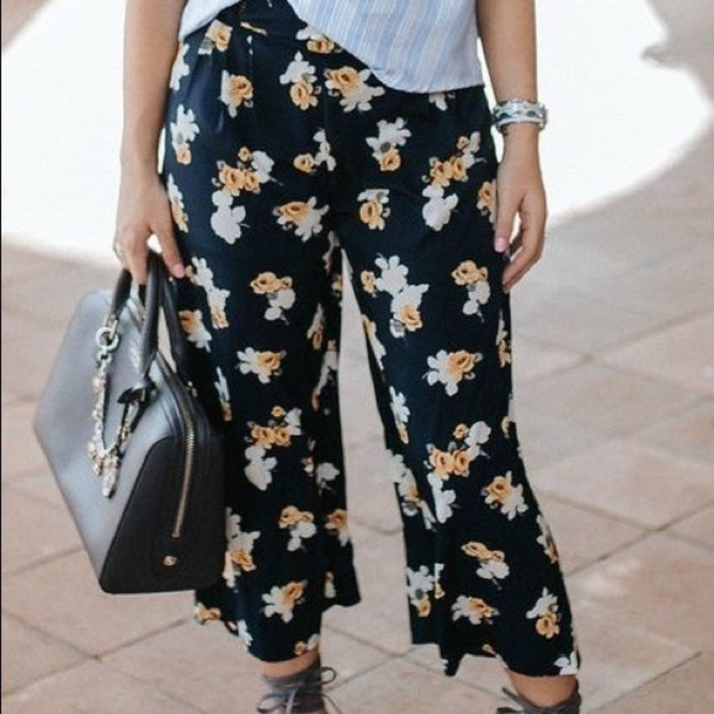 J by Joan blue and yellow floral wide leg pants size XS